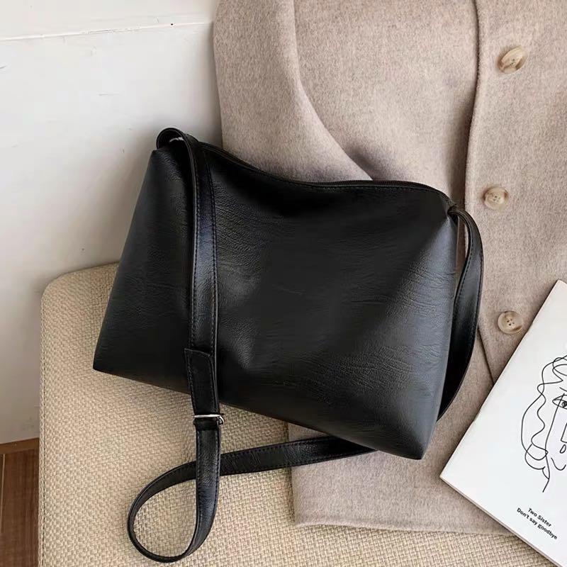Plain Sagun Fashion Stylish Ladies Handbag-Sling Bag-Cross Body Bag Black