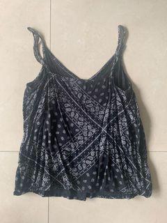 Black sleeveless top