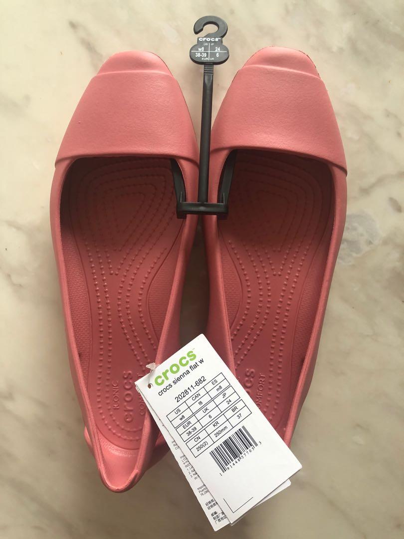 Sienna crocs store