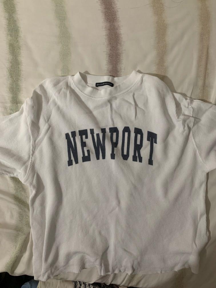 Brandy melville newport sweater clearance