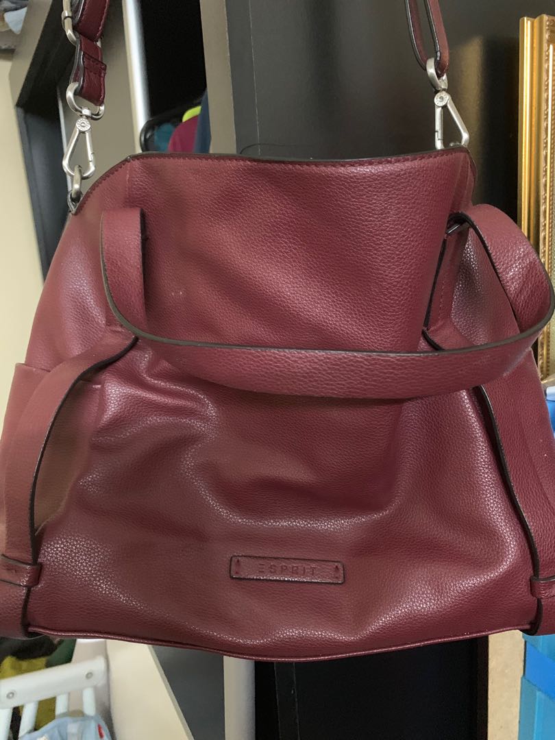 esprit compact sling bag