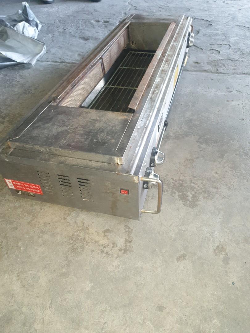 HEAVY DUTY COMMERCIAL GRILLER (Category: Other Kitchen Appliances) located in Antipolo. Submitted by jkurtc (Listing ID 1021568322, Image 3). Description: -WORKING at 100% -JUST NEEDS CLEANING!! - Willing to negotiate - Please PM me for inquiries and for more detailed pics. - Available only for meet-ups and pick up. #makethebest1.