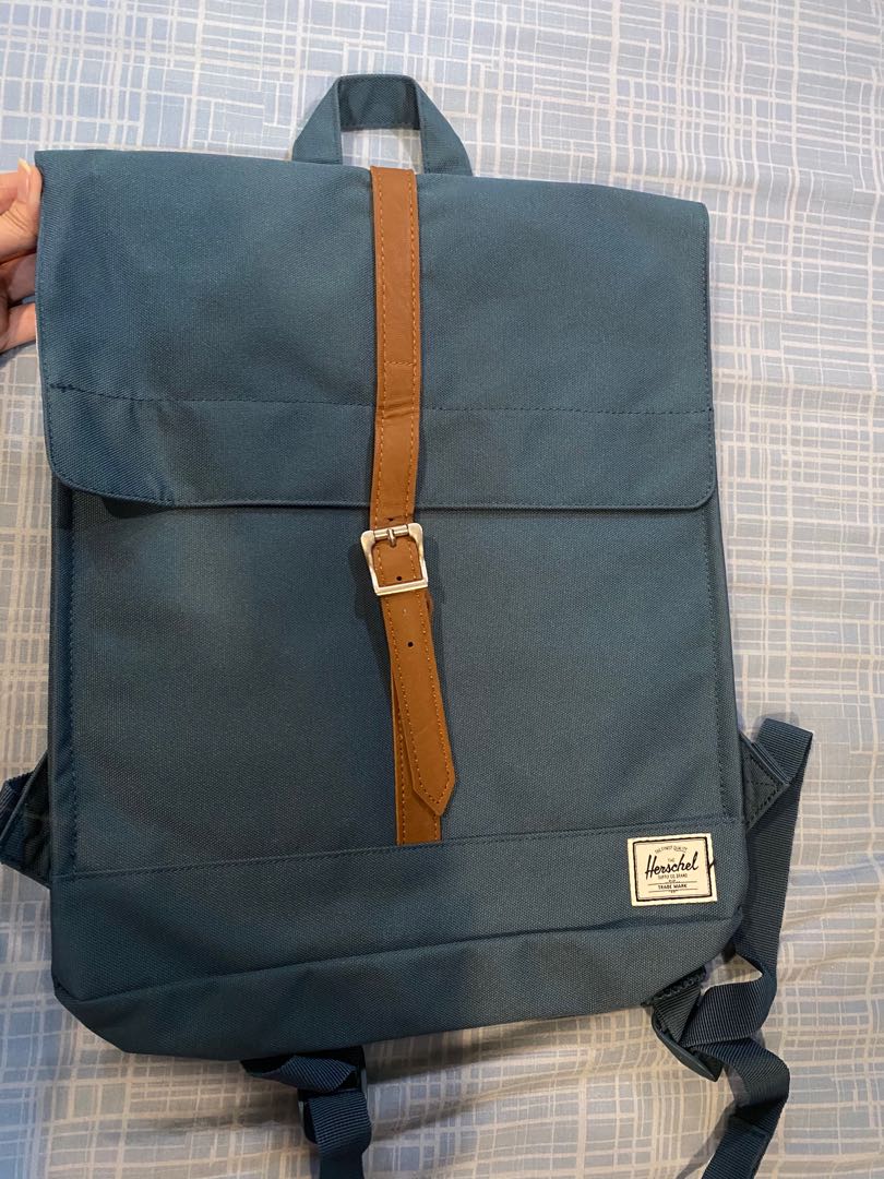 herschel store trinoma