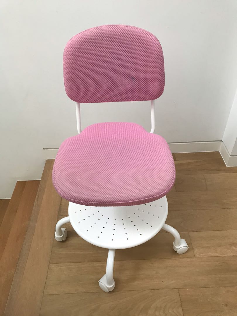 Vimund child's desk chair clearance