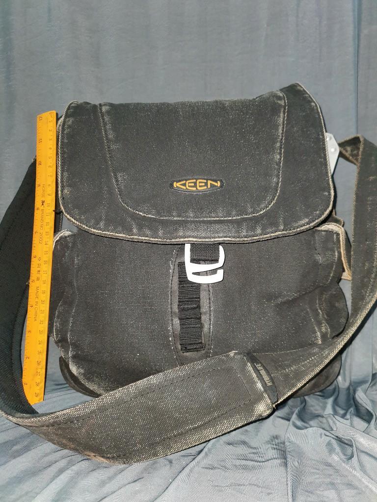 keen messenger bag