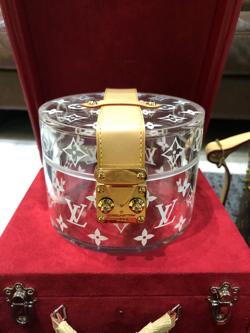 🛑Louis Vuitton Monogram Cube Scott Box Plexiglass Accessory Case Bag,  Luxury, Bags & Wallets on Carousell