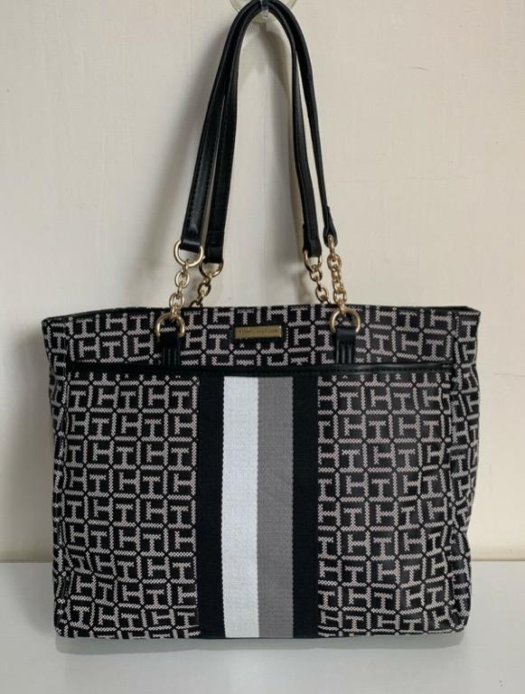 tommy hilfiger black leather purse