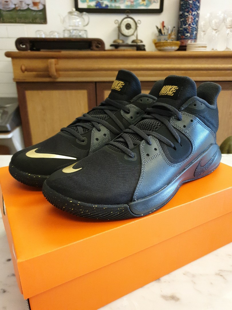 nike flyby low black gold