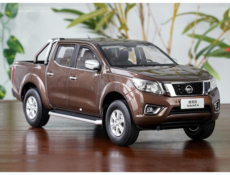 nissan navara diecast