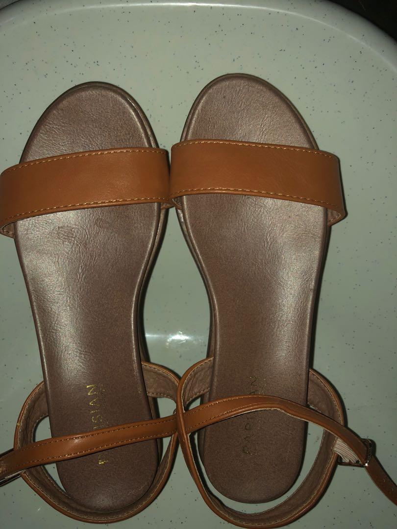 parisian comfy sandals