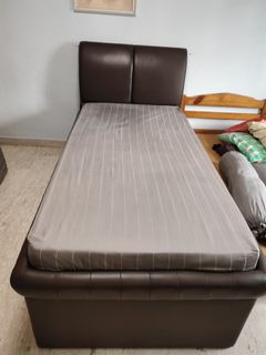 (Category: ) located in . Submitted by 7colours. (Listing ID 1021635729, Image 1). Description: .