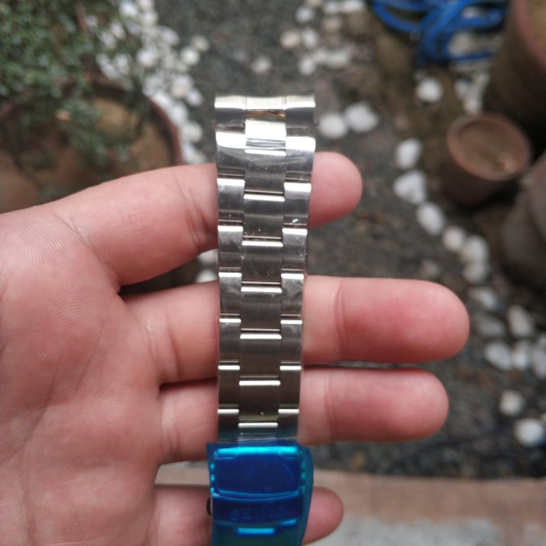 Seiko SKX Oyster Bracelet, Men's Fashion, Watches & Accessories, Watches on  Carousell