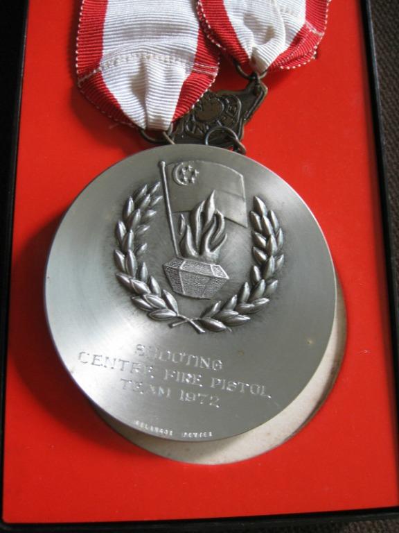 Singapore Sport Medal (Pewter), Hobbies & Toys, Memorabilia
