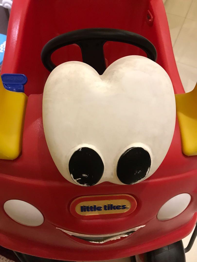 hello kitty cozy coupe