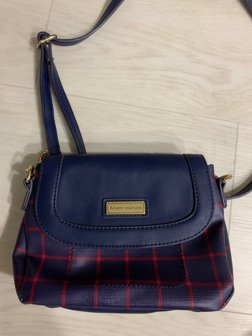 hilfiger sling bag