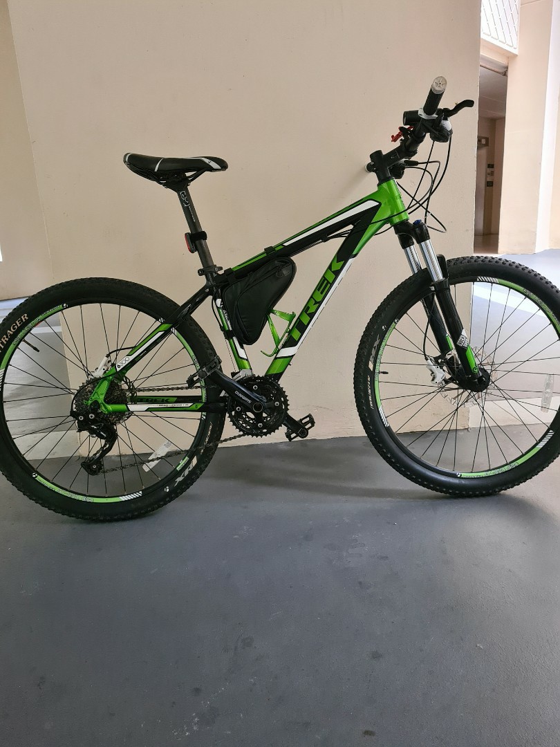 URGENT Trek 6300 no scratches Sports Equipment Bicycles Parts Bicycles on Carousell