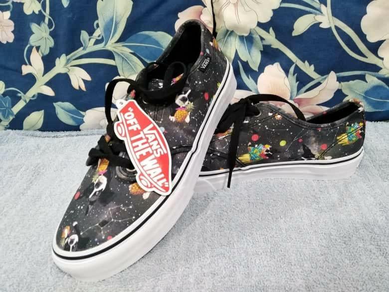 ladies vans size 6