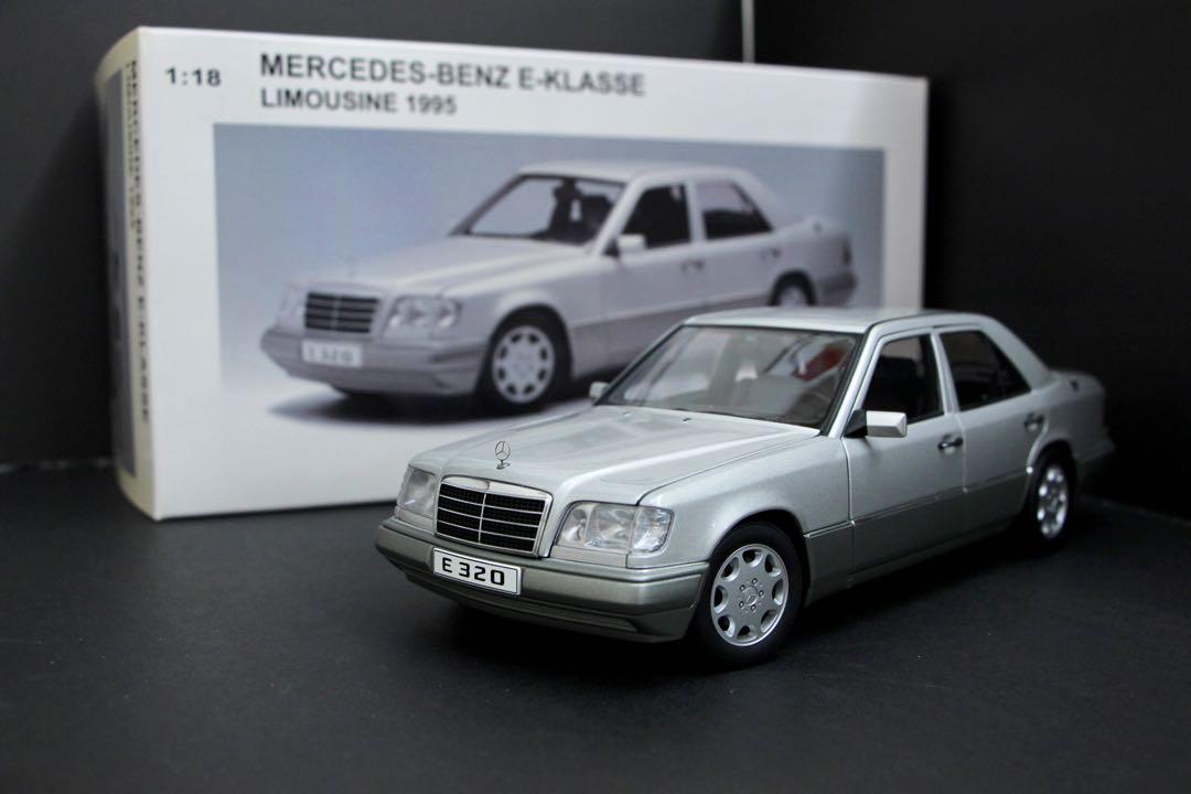 1/18 AUTOART - MERCEDES BENZ - E-CLASS E320 SEDAN (W124) 1995