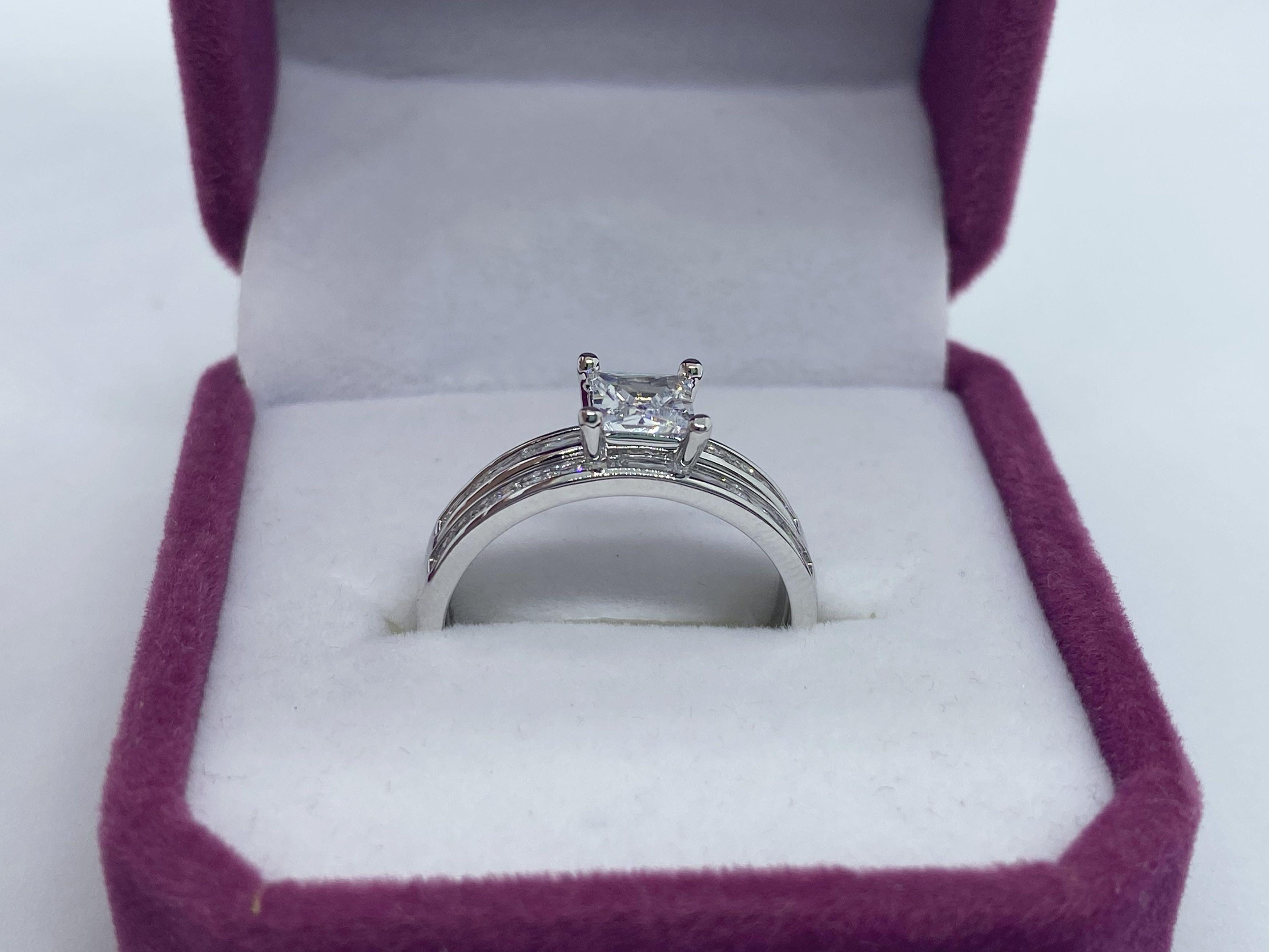 2 In 1 Moissanite Rings Women S Fashion Jewellery Rings On Carousell