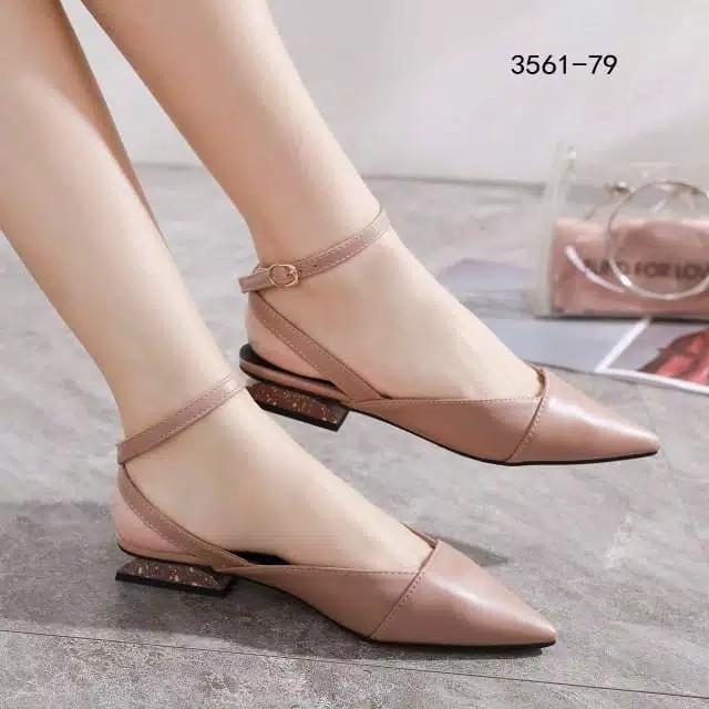3561 79 Ck Lady Shoes Sepatu Wanita Dengan Tali Strap Sepatu Kantor Nt01 Women S Fashion Shoes Flats Sandals On Carousell