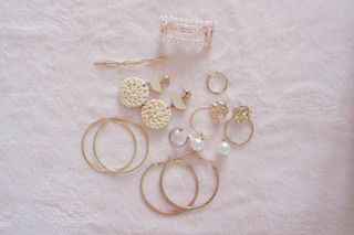 (Category: ) located in . Submitted by shopzari (Listing ID 1021820748, Image 1). Description: .
