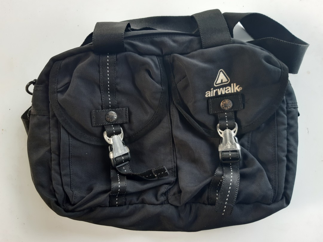 airwalk hip bag