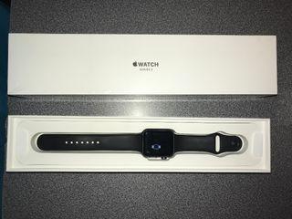 Apple Watch Series 3 42mm Space Gray Aluminum Black Sports Band (GPS)