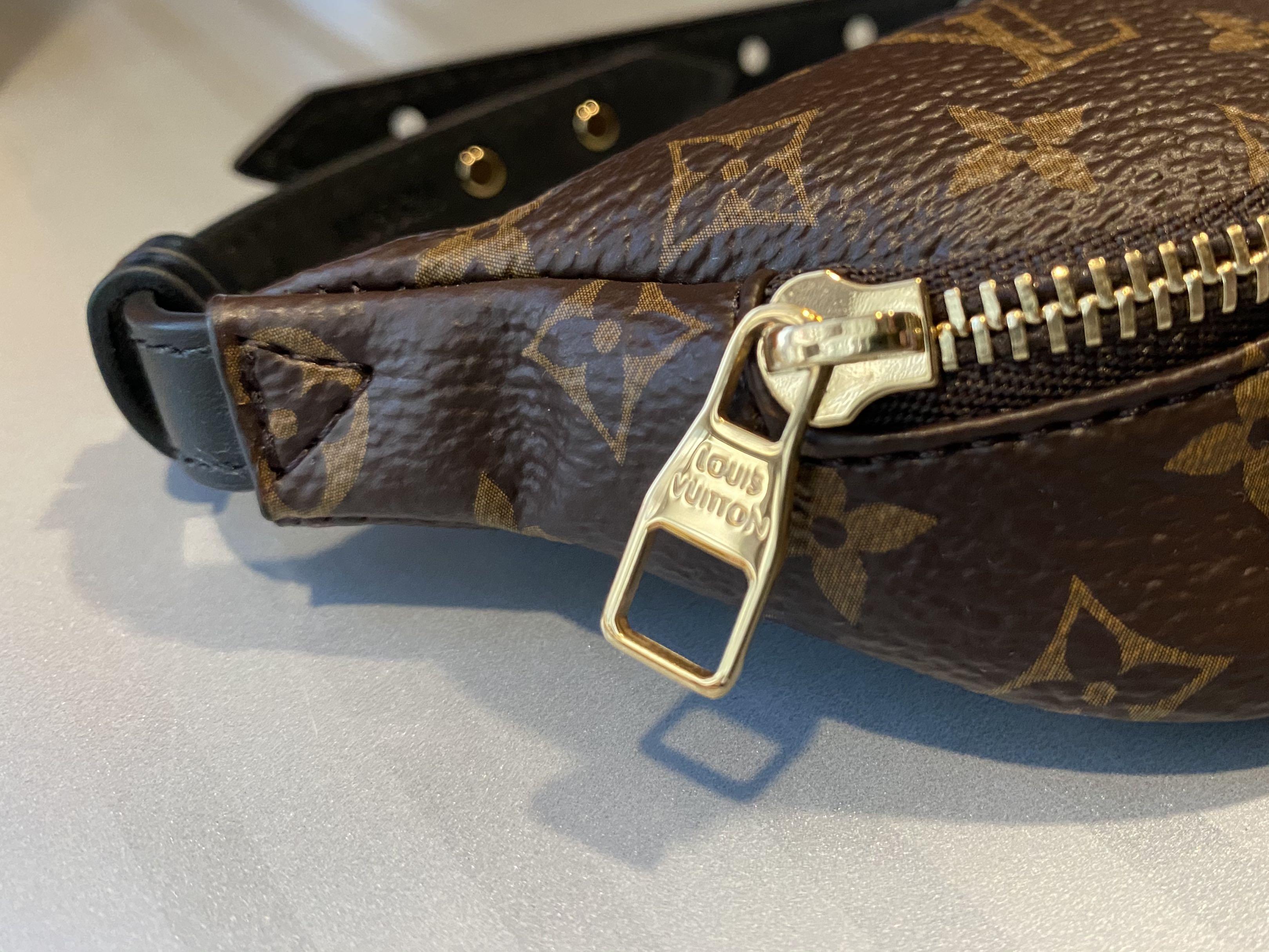 For preorder: Louis Vuitton Party Bracelets (Bumbag or Palm