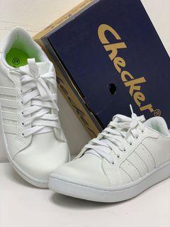 Boys school shoes size 5.5 Clearance