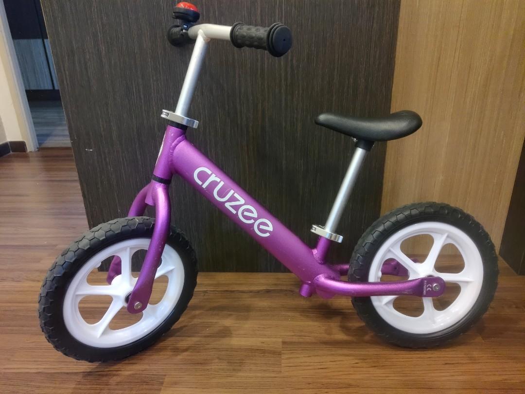 Cruzee Balance Bike purple