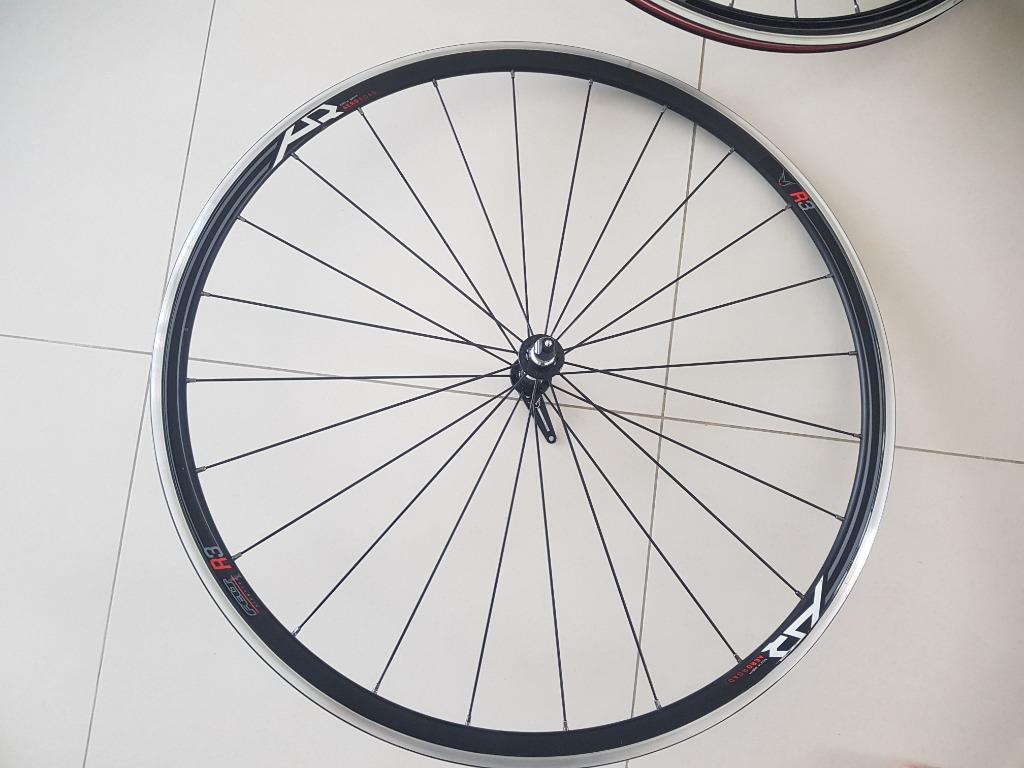 FELT AR R3 Rims with 10 speed cassette 