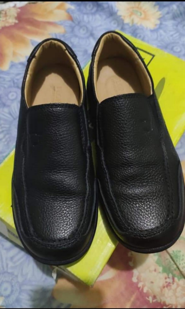 kids leather shoes