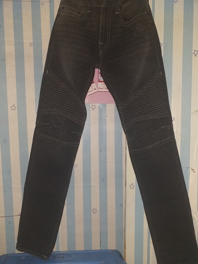 where do they sell true religion jeans