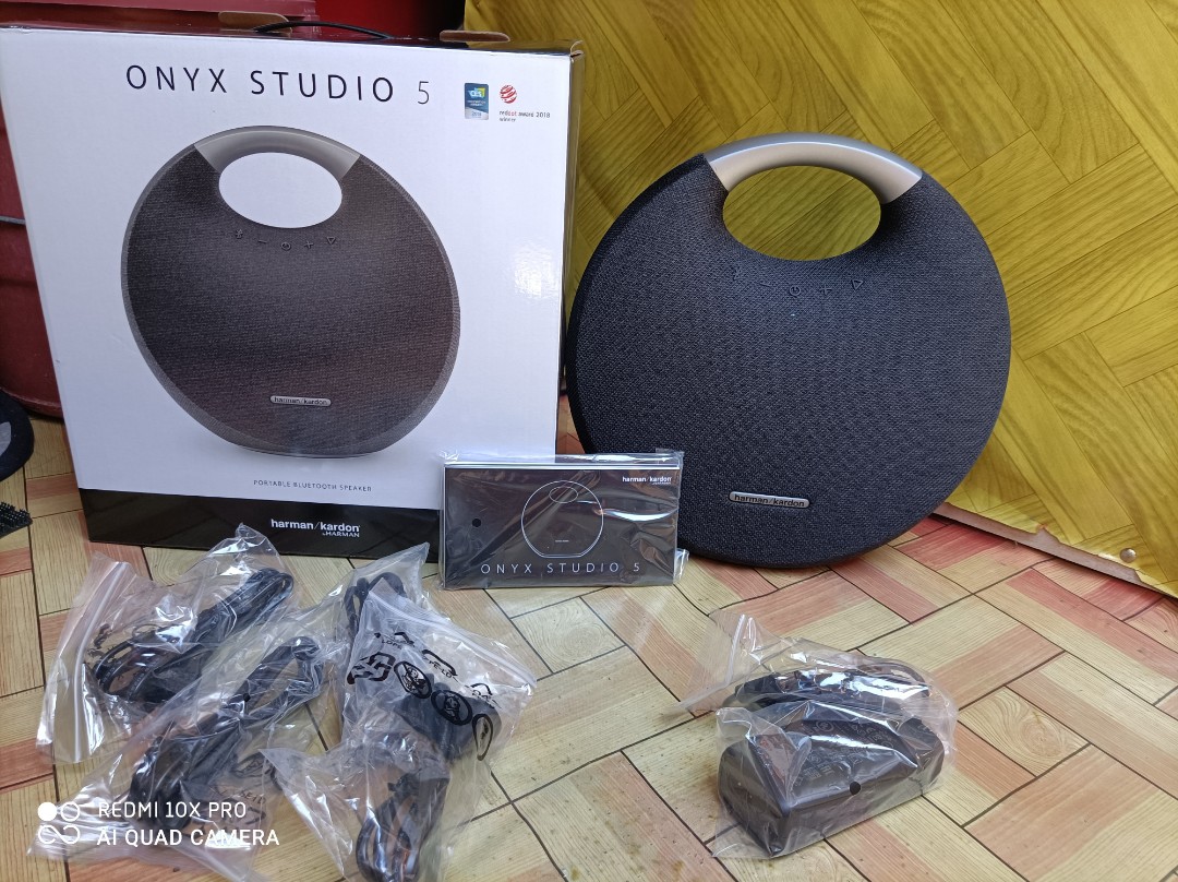 harman kardon onyx studio 5 watt