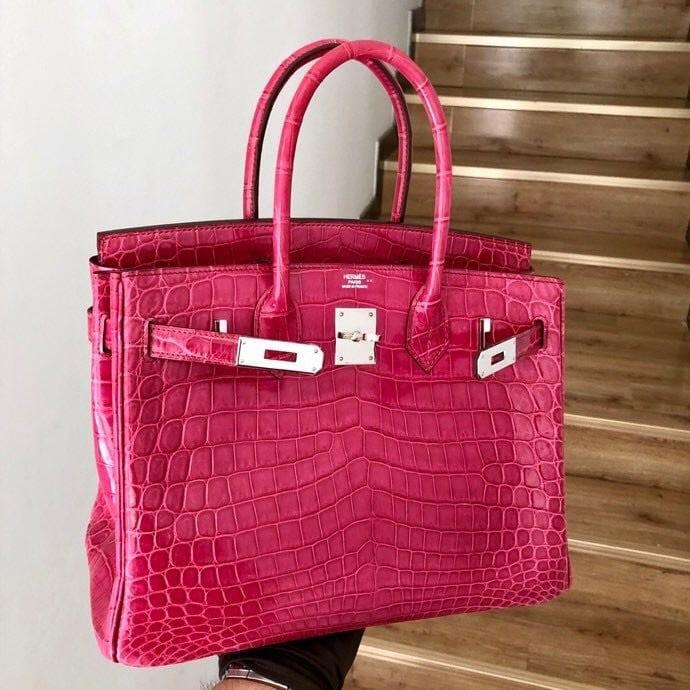 Hermes Birkin 30 Limited Edition Red Crocodile Skin, Women's Fashion, Bags  & Wallets, Shoulder Bags on Carousell