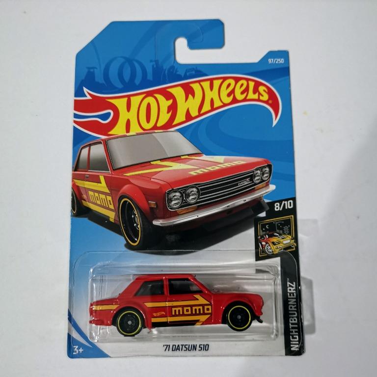 datsun momo