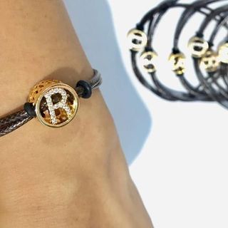 (Category: ) located in . Submitted by mendhi (Listing ID 1022072894, Image 1). Description: .