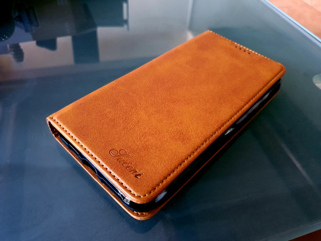 iPhone 11 Pro Max Leather Flip Cover Light Brown, Mobile Phones