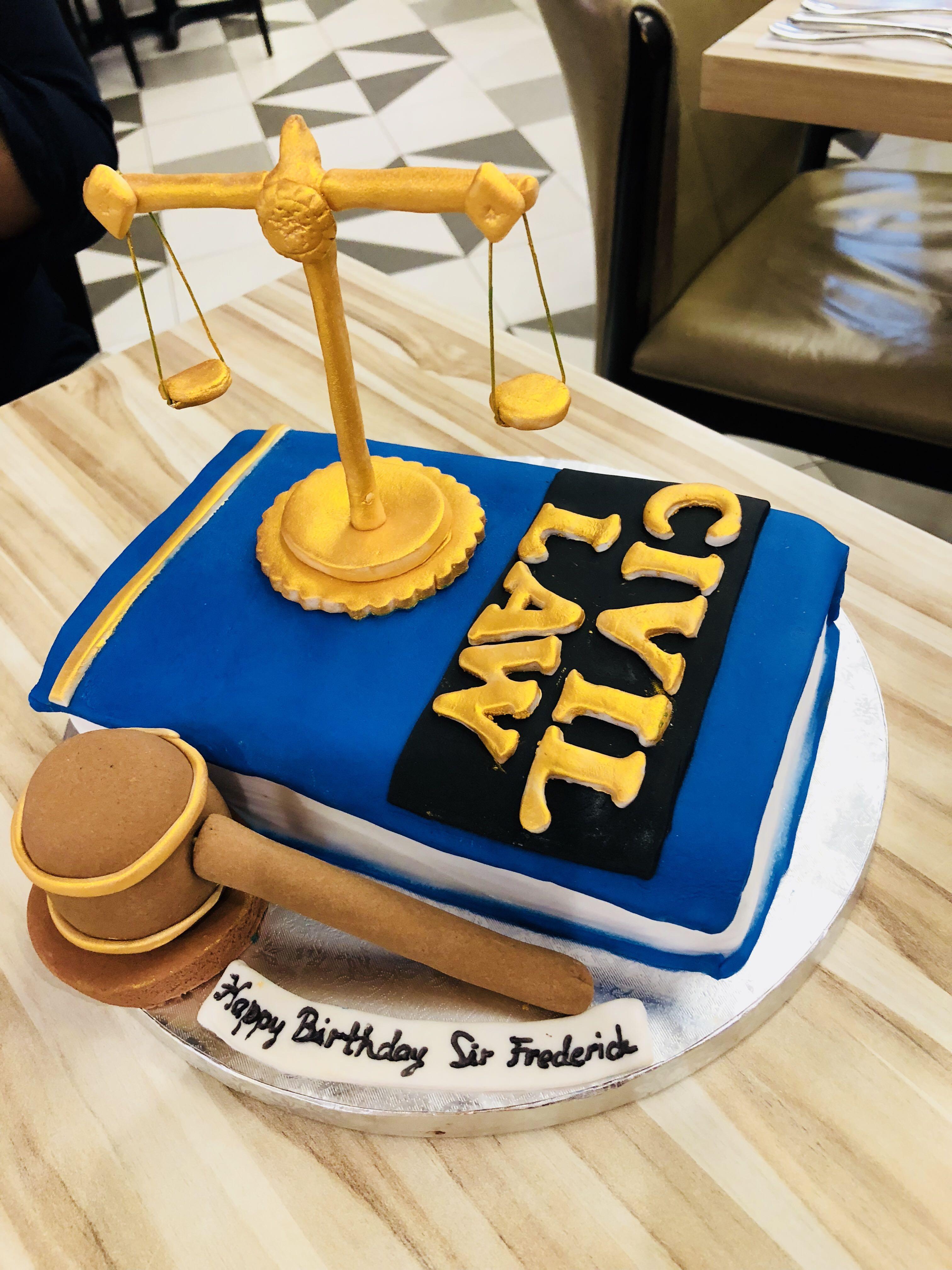 Law Student Theme Cake Food Drinks Baked Goods On Carousell 640 x 742 jpeg 47 kb. law student theme cake