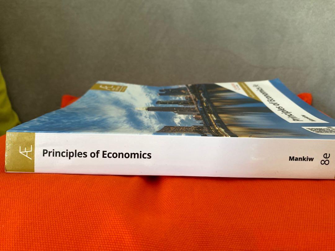 Mankiw Principles of Economics 2019 8th Edition, Hobbies & Toys, Books
