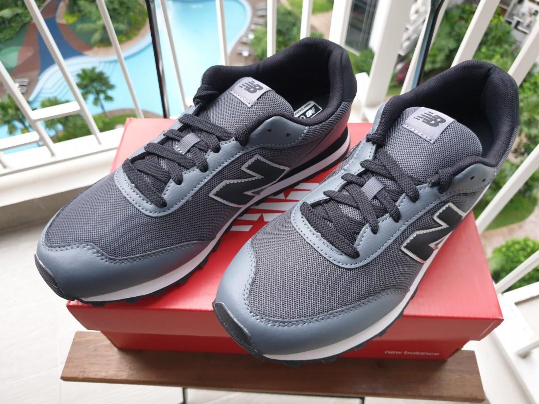 grey lifestyle shoes