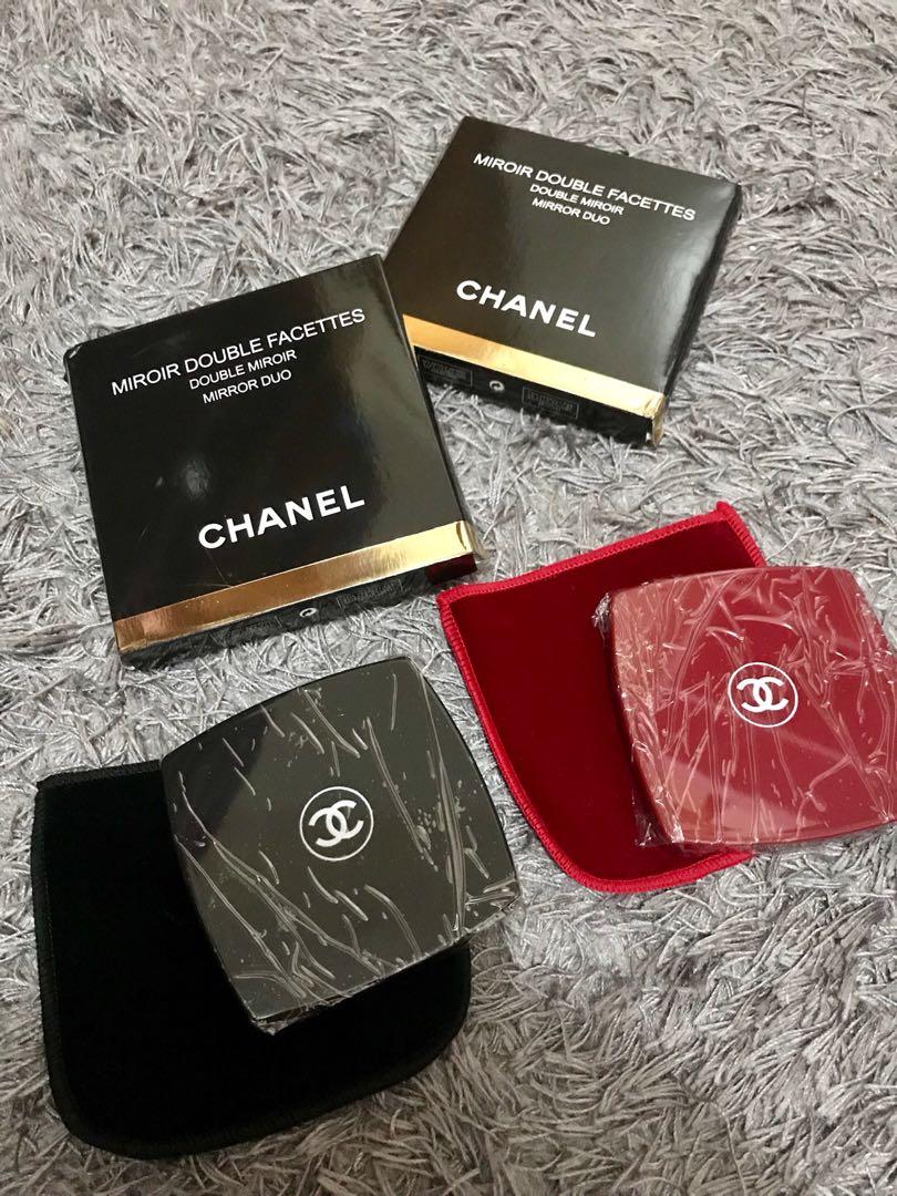 On hand chanel mirror vip gift , Beauty & Personal Care, Face, Makeup on  Carousell