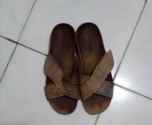 sandal hush puppies original