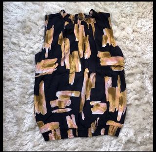 (Category: ) located in . Submitted by trendsetter12 (Listing ID 1021989138, Image 1). Description: .