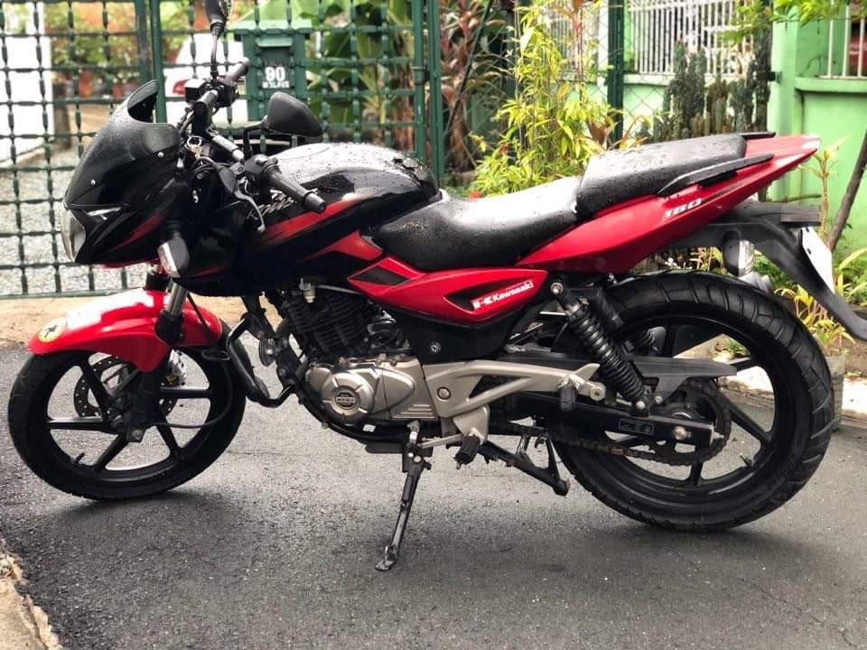 Kawasaki rouser 180 deals price