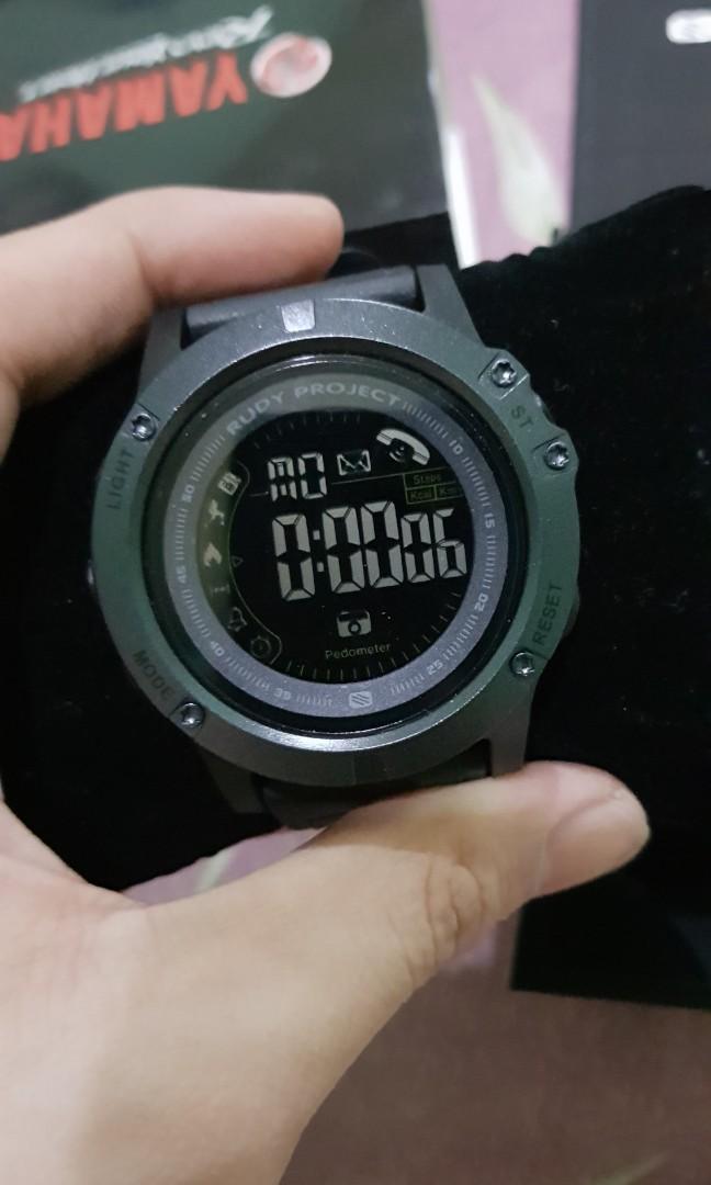 Rudy project store smart watch