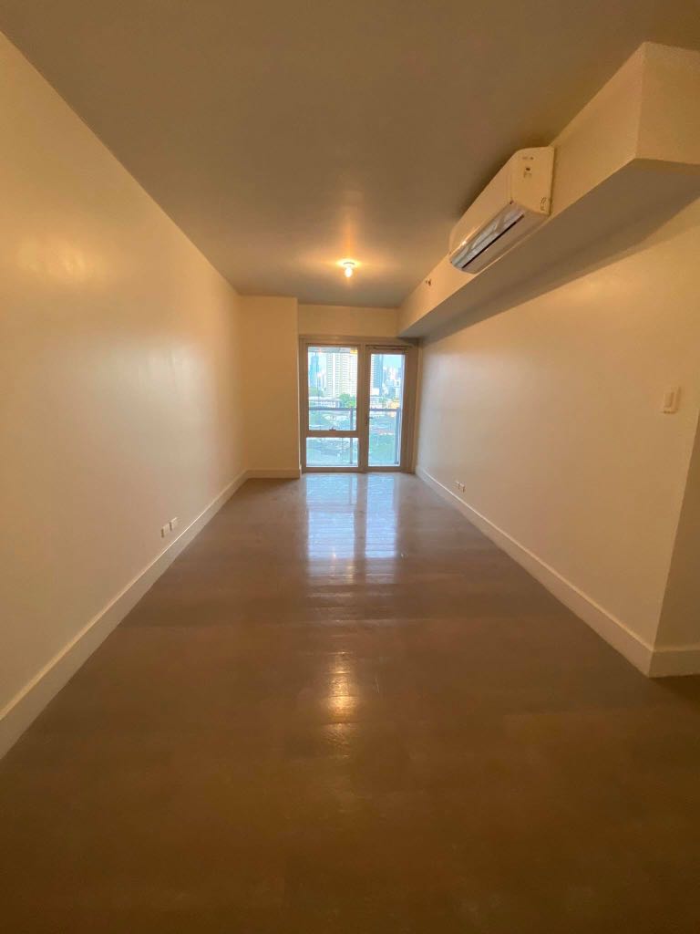 Rush for Sale 1br Condo in Proscenium Lincoln Tower Rockwell Makati