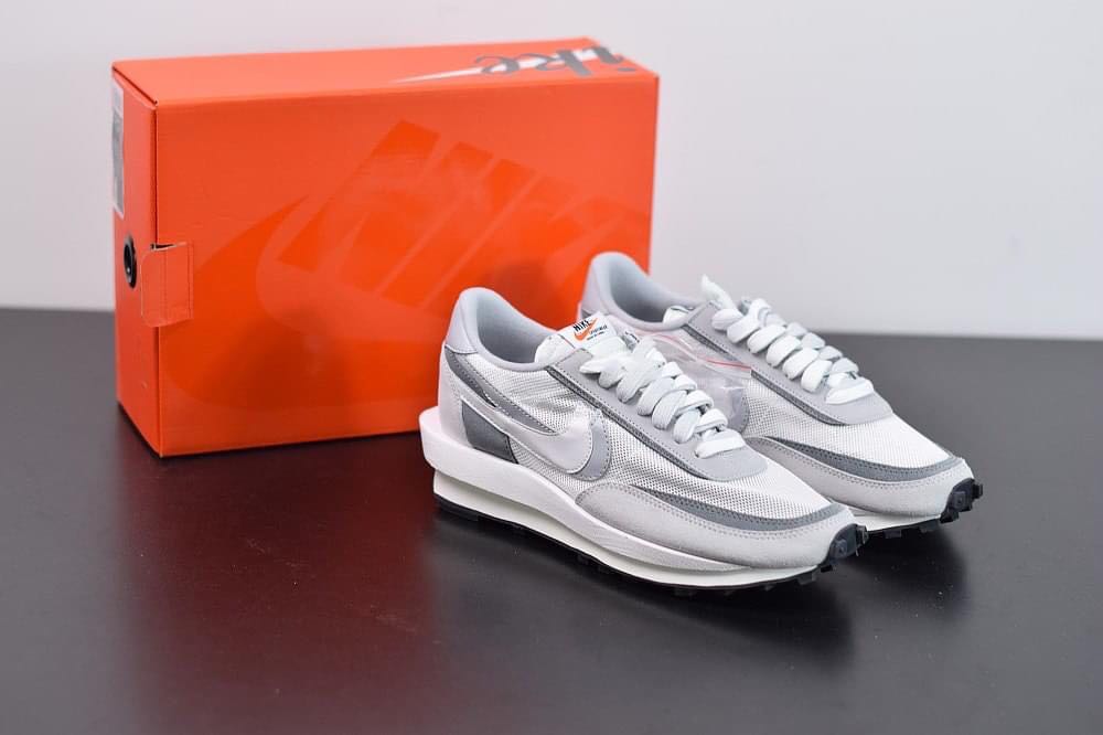 sacai ld waffle white