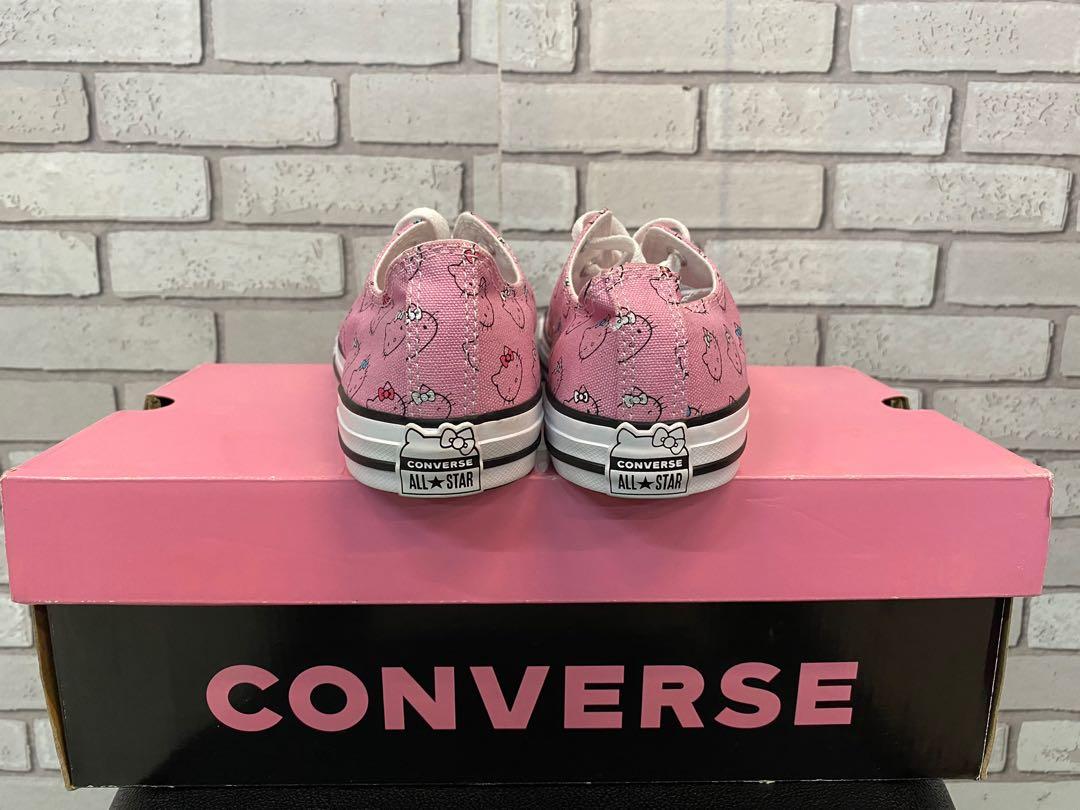 Converse hello best sale kitty sale