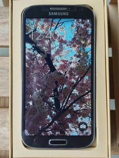Samsung Galaxy S4 with case, original box & screen protector